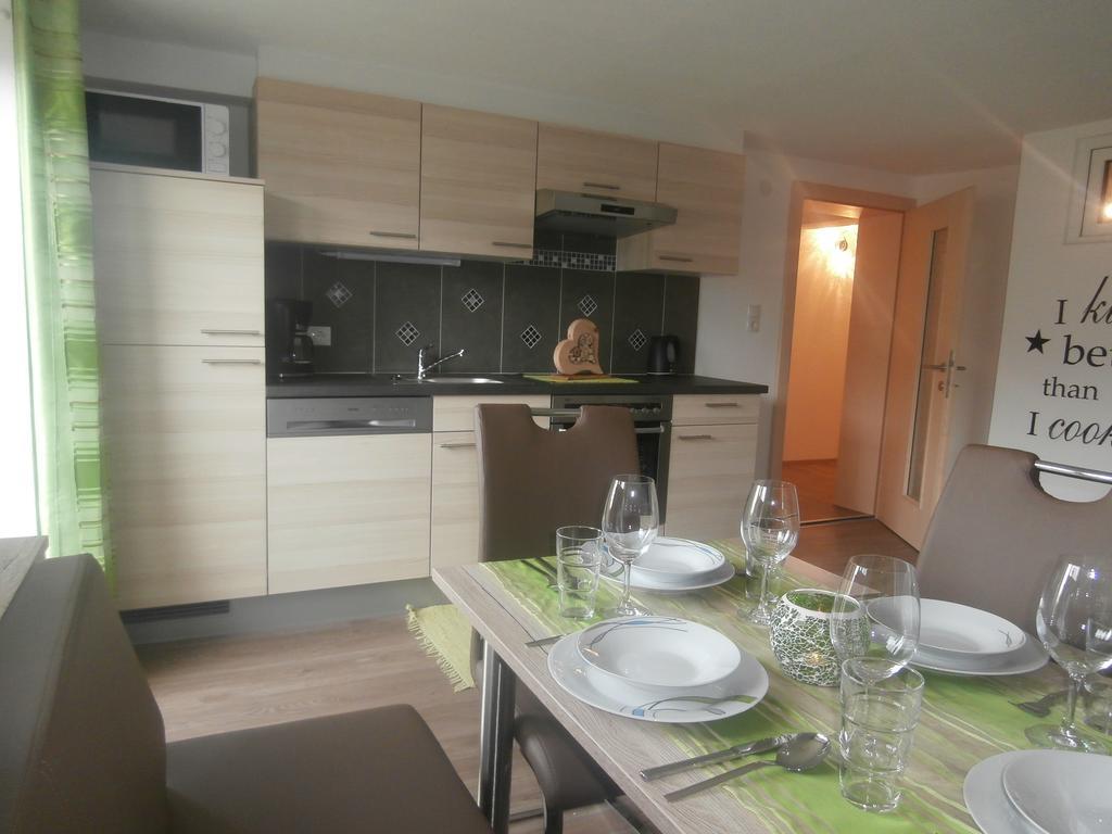 Landhaus Claudia Apartment Цел ам Цилер Стая снимка