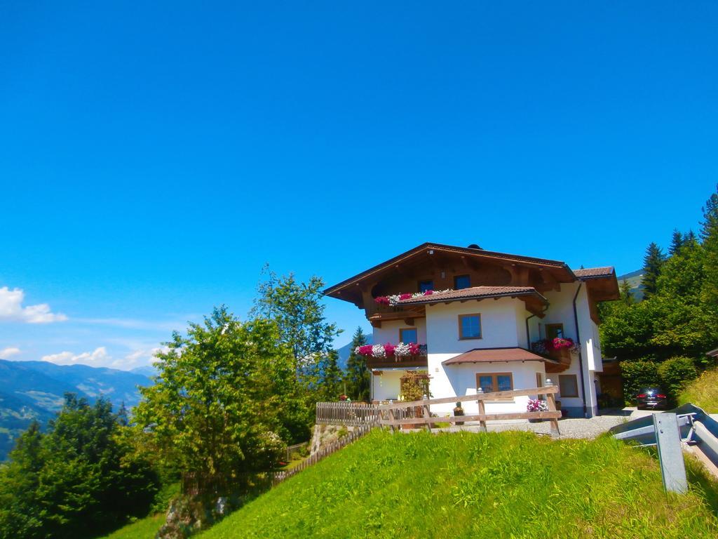Landhaus Claudia Apartment Цел ам Цилер Екстериор снимка